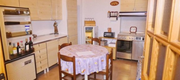 4-Zimmer Wohnung in Cagliari, Italy, Nr. 34192 8