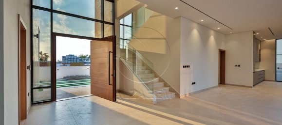 5 bedrooms Villa in Yas Island, UAE No. 29143 16