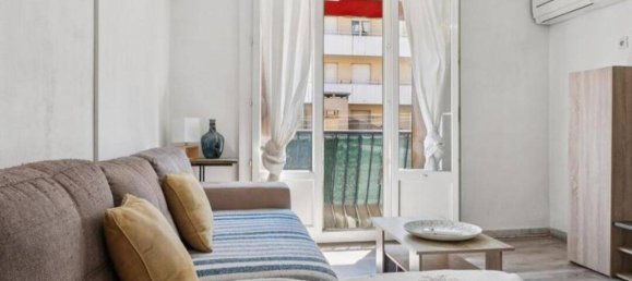 Studio in Marseille, France No. 331237 7