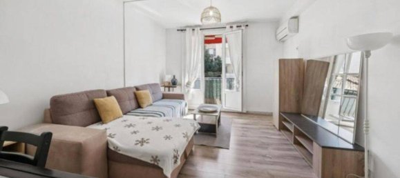 Studio in Marseille, France No. 331237 11