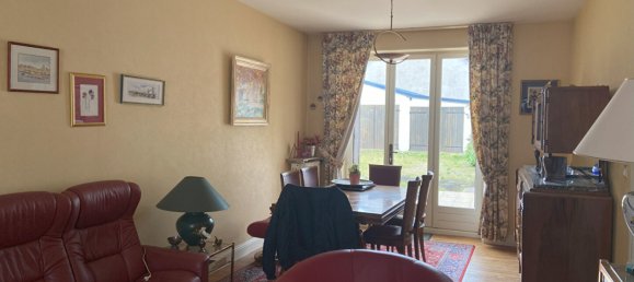 3 bedrooms Townhouse in Chateauroux, France No. 211524 2