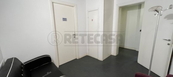 Коммерческая недвижимость 434м² в Аркуньяно, Италия № 224404 6