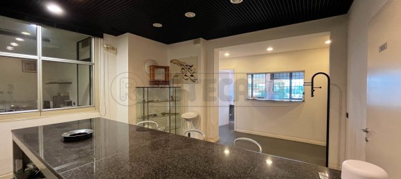 Коммерческая недвижимость 434м² в Аркуньяно, Италия № 224404 9