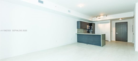 1 Schlafzimmer Gewerbliche Immobilien in Miami, USA, Nr. 615784 26