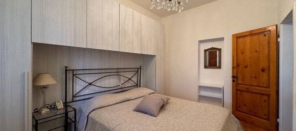 5 rooms Apartment in Forte dei Marmi, Italy No. 159486 4