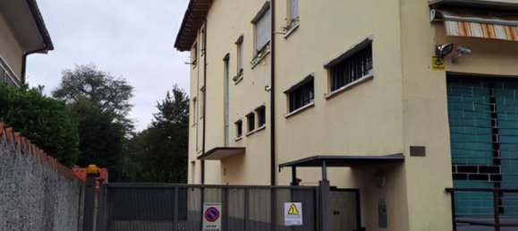 3-salle Appartement à Induno Olona, Italy No. 3195 2