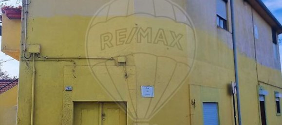 2 bedrooms House in Vila Nova de Gaia, Portugal No. 25132 3