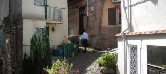 Studio in Rocca di Papa, Italy No. 100072 5