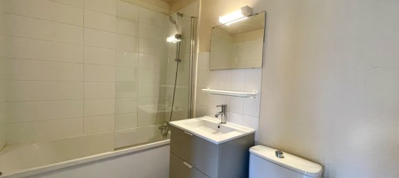 Estudio en Senlis, France No. 45768 5