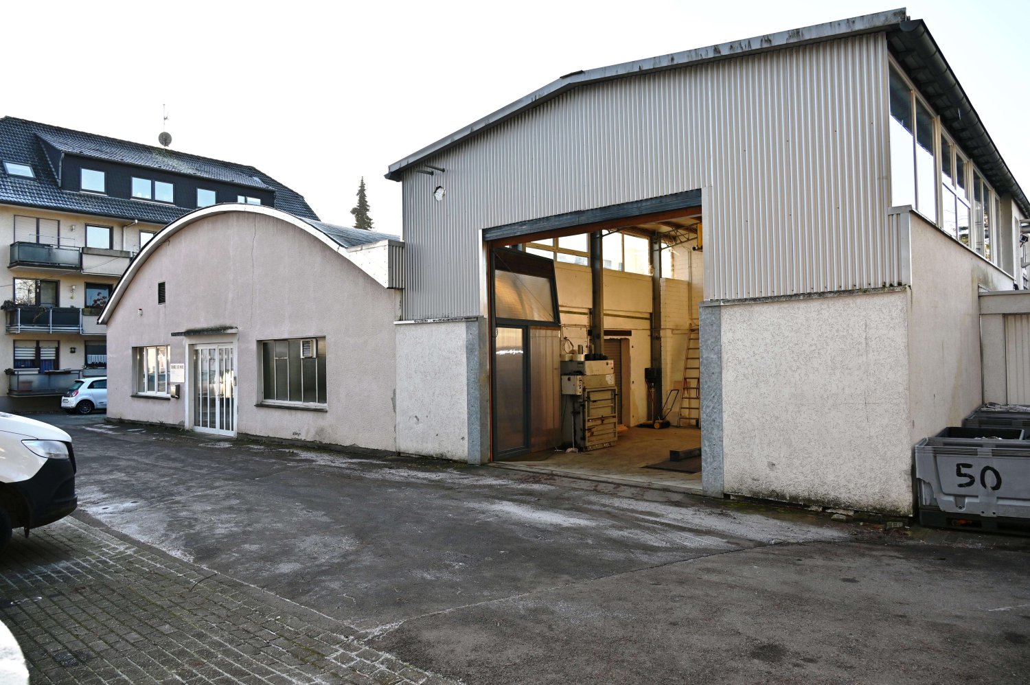 500m² Warehouse in Solingen, Germany No. 97617