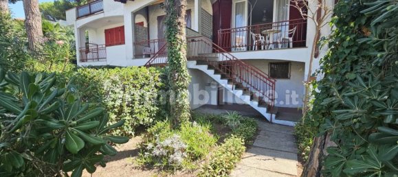 3 bedrooms Villa in Comacchio, Italy No. 163929 2