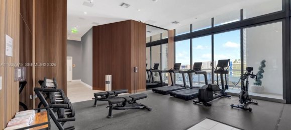 1 dormitorio propiedad comercial en venta en Miami, Miami-Dade, Florida, USA № 614601 20
