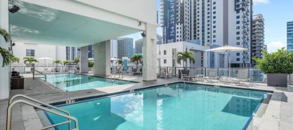 1 dormitorio propiedad comercial en venta en Miami, Miami-Dade, Florida, USA № 614601 19