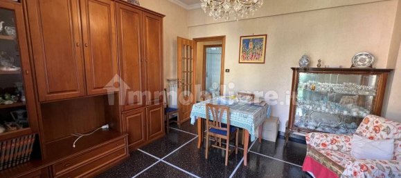 2 Schlafzimmer Wohnung in Genoa, Italy, Nr. 349991 10