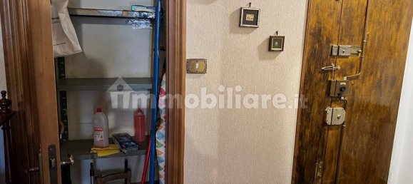 2 Schlafzimmer Wohnung in Genoa, Italy, Nr. 349991 9