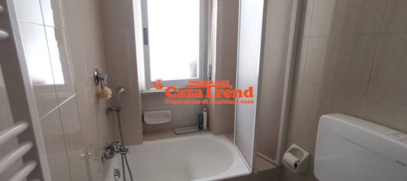 2 Schlafzimmer Wohnung in Turin, Italy, Nr. 272819 30