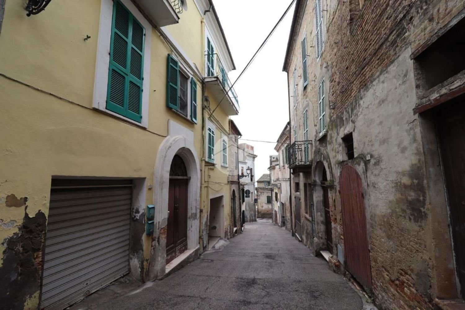 3 rooms Apartment in Città Sant'Angelo, Italy No. 137021