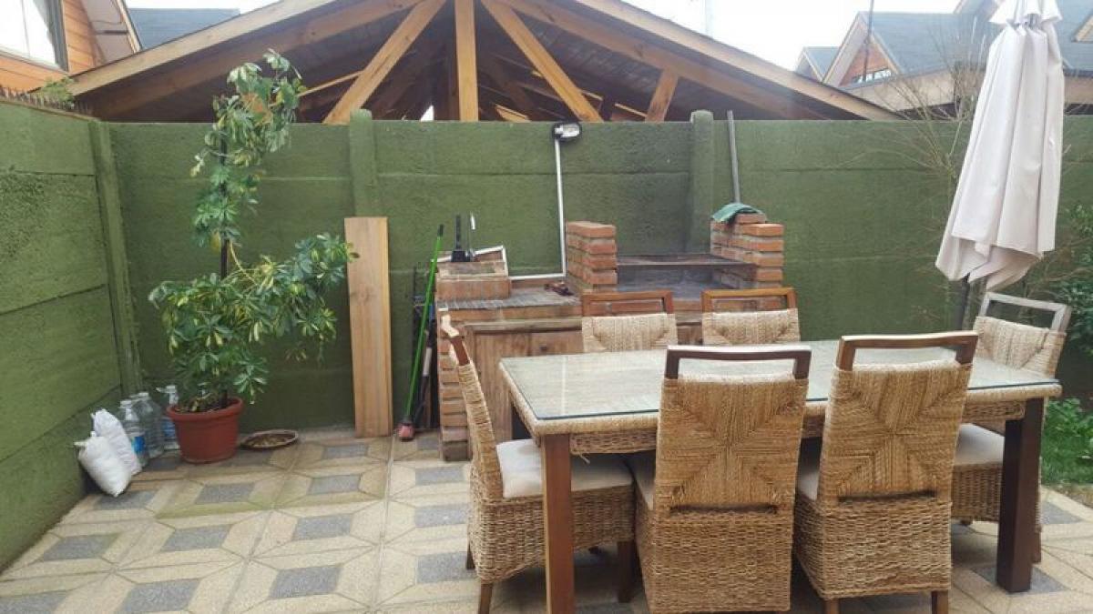 3 bedrooms House in Villa O'Higgins, Chile No. 1463