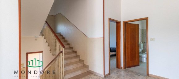 Villa de 6 dormitorios en Calderara di Reno, Italy No. 355849 33