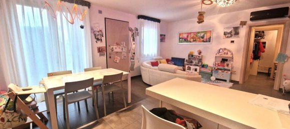 Дом с 4 комнатами в Кьоджа, Италия № 135542 6