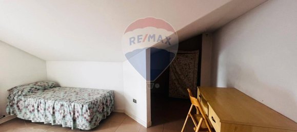 2 Schlafzimmer Penthouse in Campobasso, Italy, Nr. 69649 13