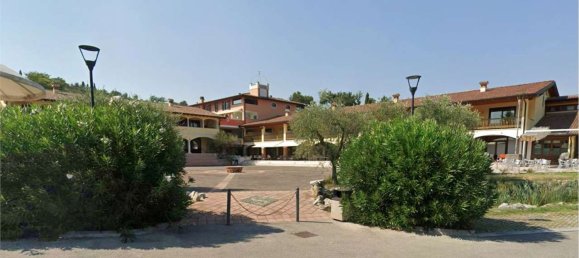 124m² Commercial property in Manerba del Garda, Italy No. 329828 10