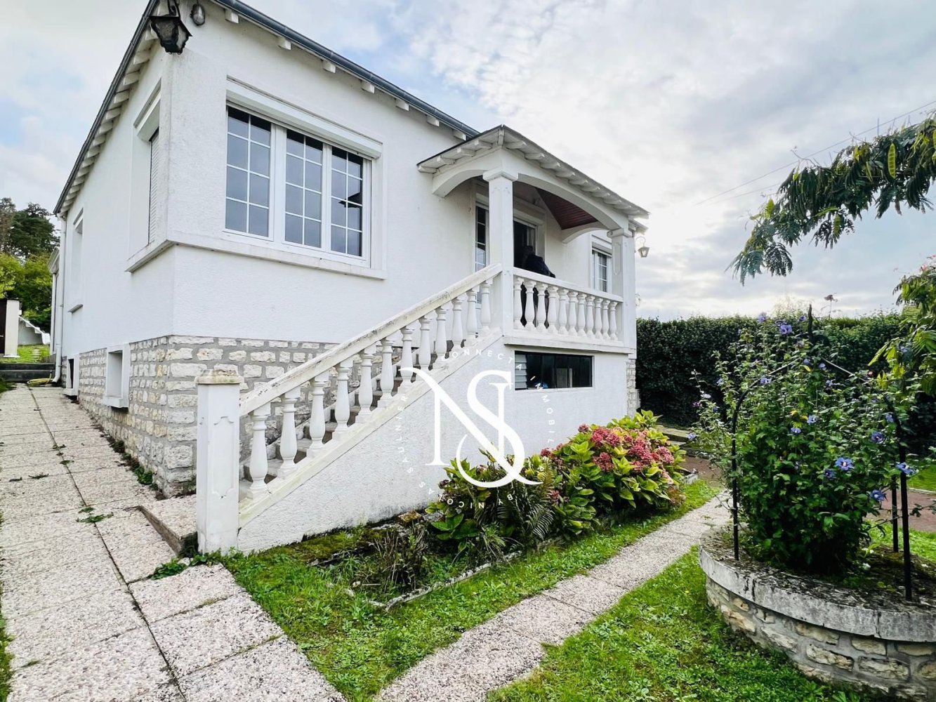 Casa de 3 dormitorios en Saint-Georges-sur-Cher, France No. 234453