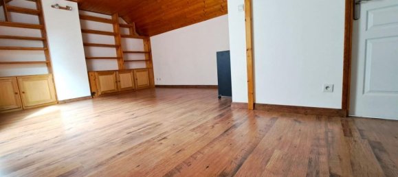 4 bedrooms House in Orleans, France No. 250951 8