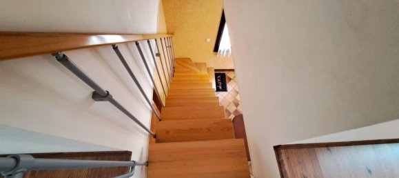 4 bedrooms House in Orleans, France No. 250951 16