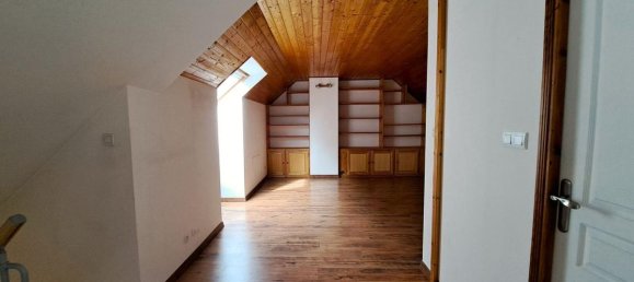 4 bedrooms House in Orleans, France No. 250951 17