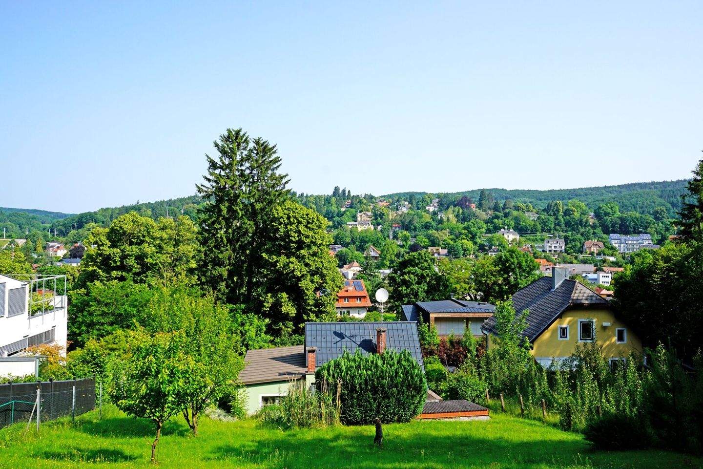  Land in Pressbaum, Austria No. 167219