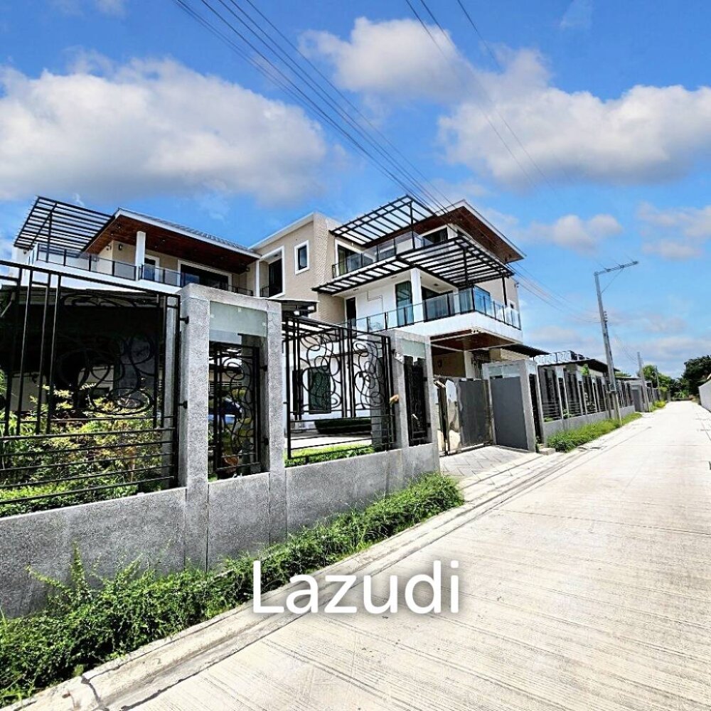 9 bedrooms Cafe / restaurant in Bangkok, Thailand No. 22166