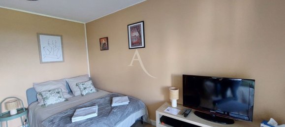 Studio in Loir-et-Cher, France No. 231956 2