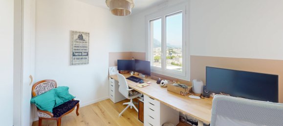 3 Schlafzimmer Wohnung in Echirolles, France, Nr. 300944 8