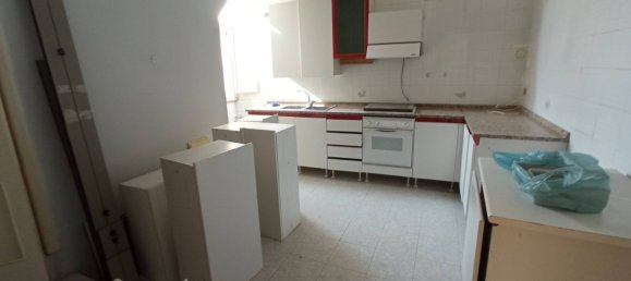 4-salle Appartement à Cerignola, Italy No. 180143 2