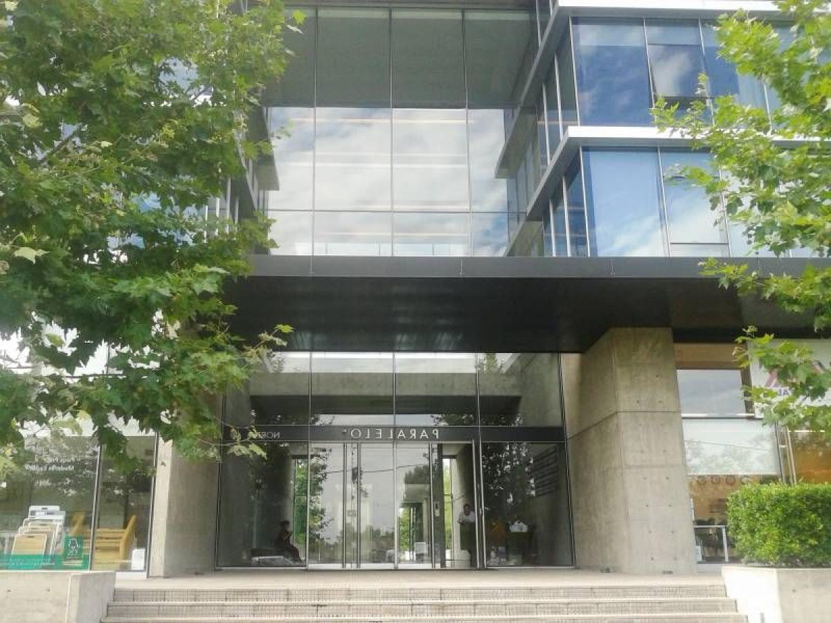 140m² Office in Pilar, Argentina No. 27471