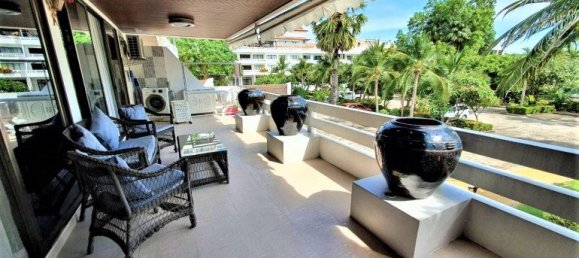 3 bedrooms Condo in Pattaya, Thailand No. 3409 9