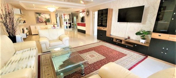 3 bedrooms Condo in Pattaya, Thailand No. 3409 4