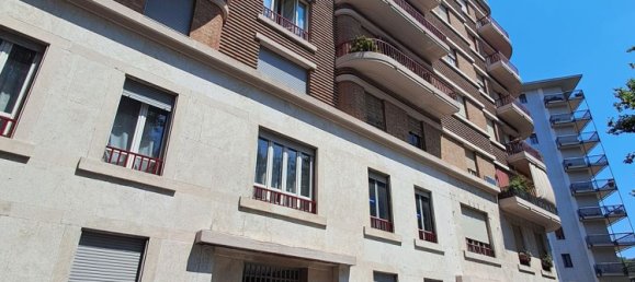 2 bedrooms Apartment in Turin, Italy No. 333851 32