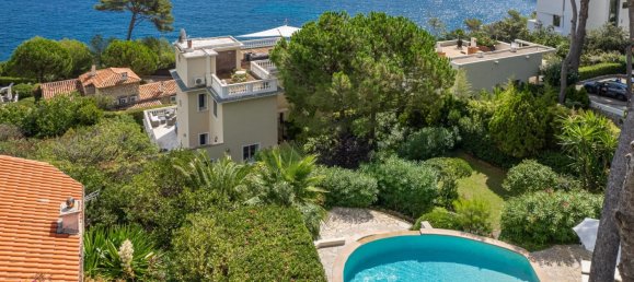 5 bedrooms Villa in Antibes, France No. 1760 3