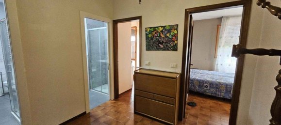 5 Schlafzimmer Wohnung in Viareggio, Italy, Nr. 331350 9
