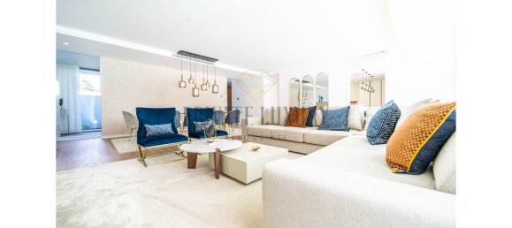 5 bedrooms Villa in Almada, Portugal No. 142739 19