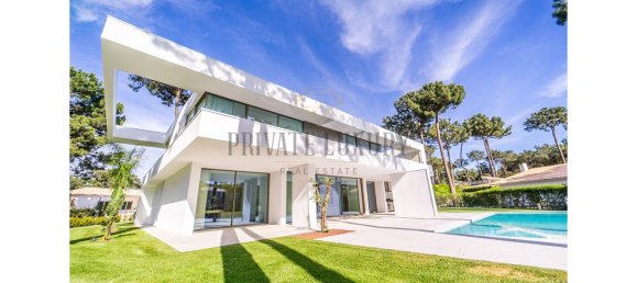 5 bedrooms Villa in Almada, Portugal No. 142739 3