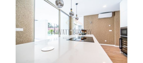 5 bedrooms Villa in Almada, Portugal No. 142739 25
