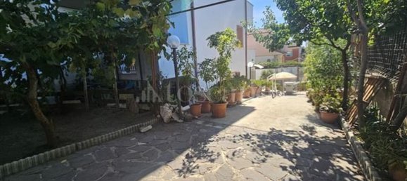 Villa T6 em Anzio, Italy N.º 365235 2