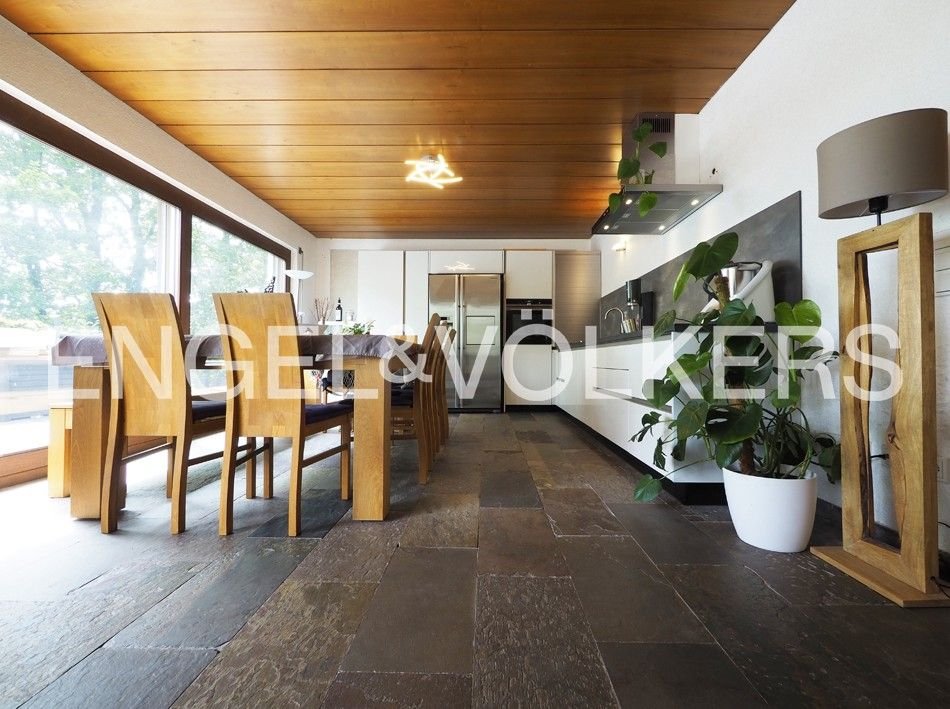 Дом с 9 комнатами в Саар, Германия № 102390