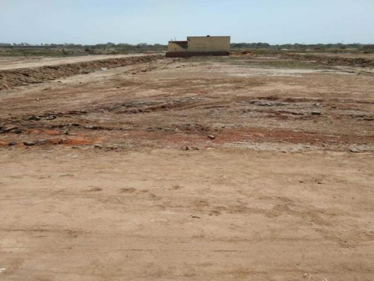 Земельный участок в Фаридабад, Индия № 31348