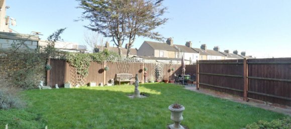 1 bedroom Apartment in Grays, United Kingdom No. 5020 9