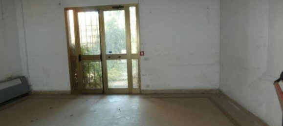  عقار تجاري في Soliera, Italy 341متر مربع رقم 326868 4