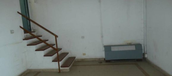  عقار تجاري في Soliera, Italy 341متر مربع رقم 326868 5